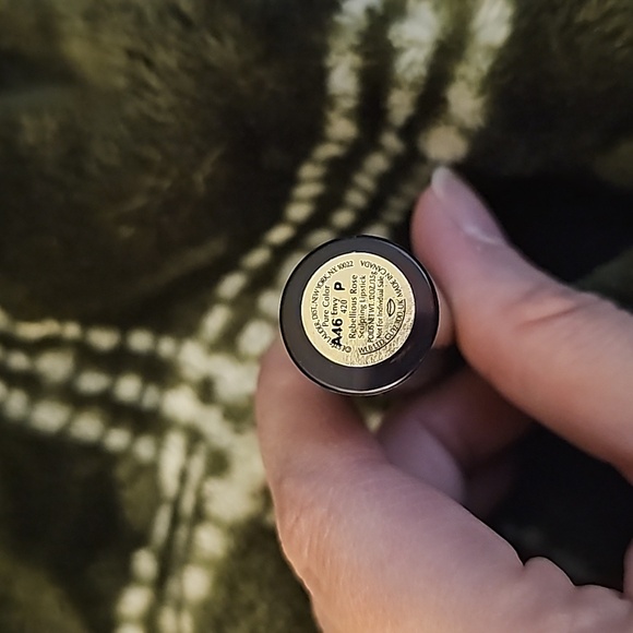 2 lipsticks - Picture 3 of 7